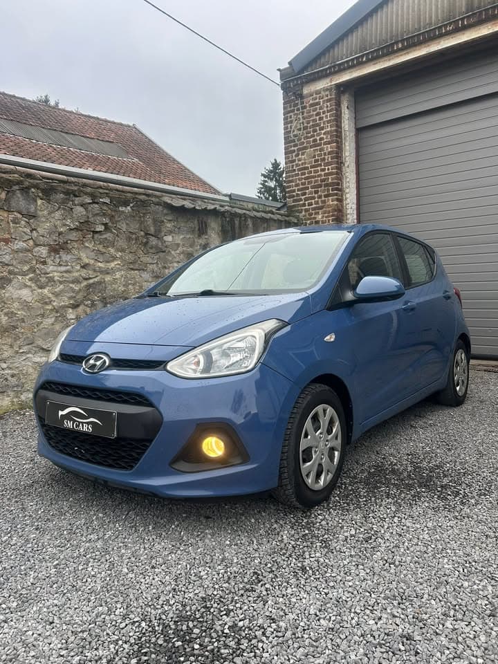 Hyundai i10 1.0 — photo 1 sur 8