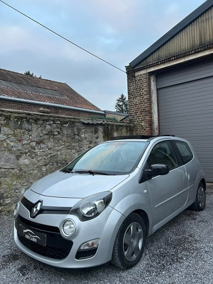 Renault Twingo 1.2 — photo 1 sur 8