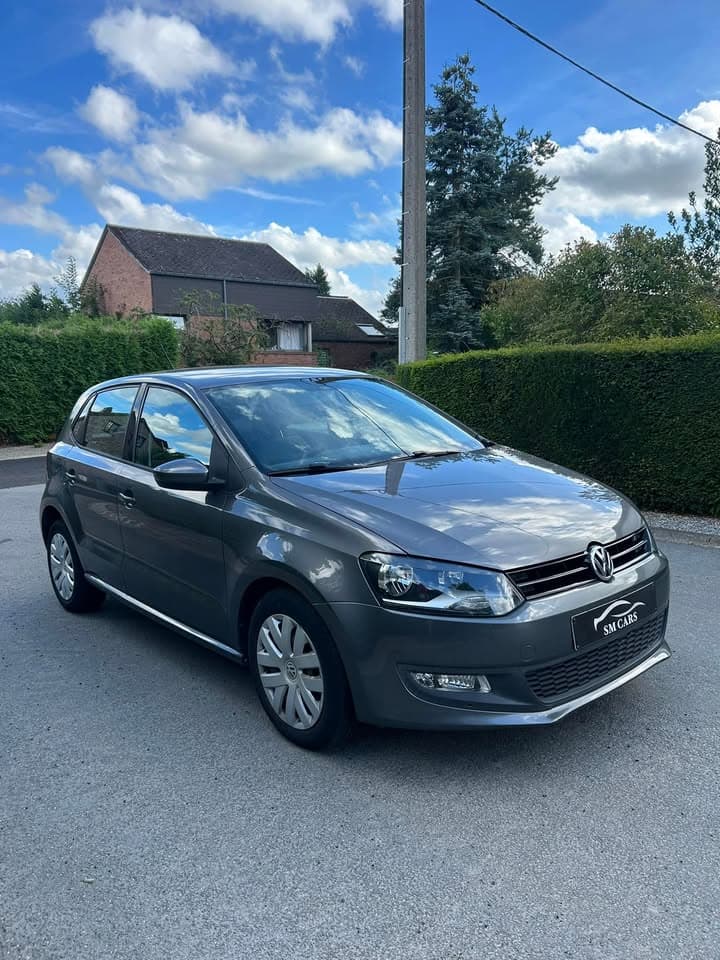 Volkswagen Polo 1.4 — photo 1 sur 8