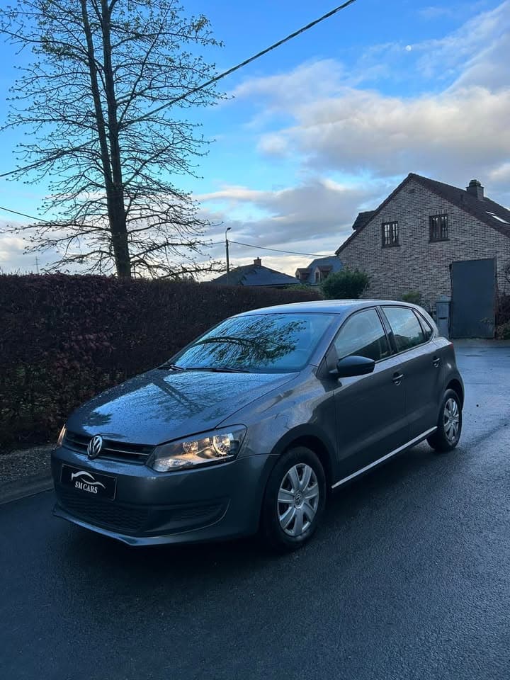 Volkswagen Polo 1.4 — photo 1 sur 8